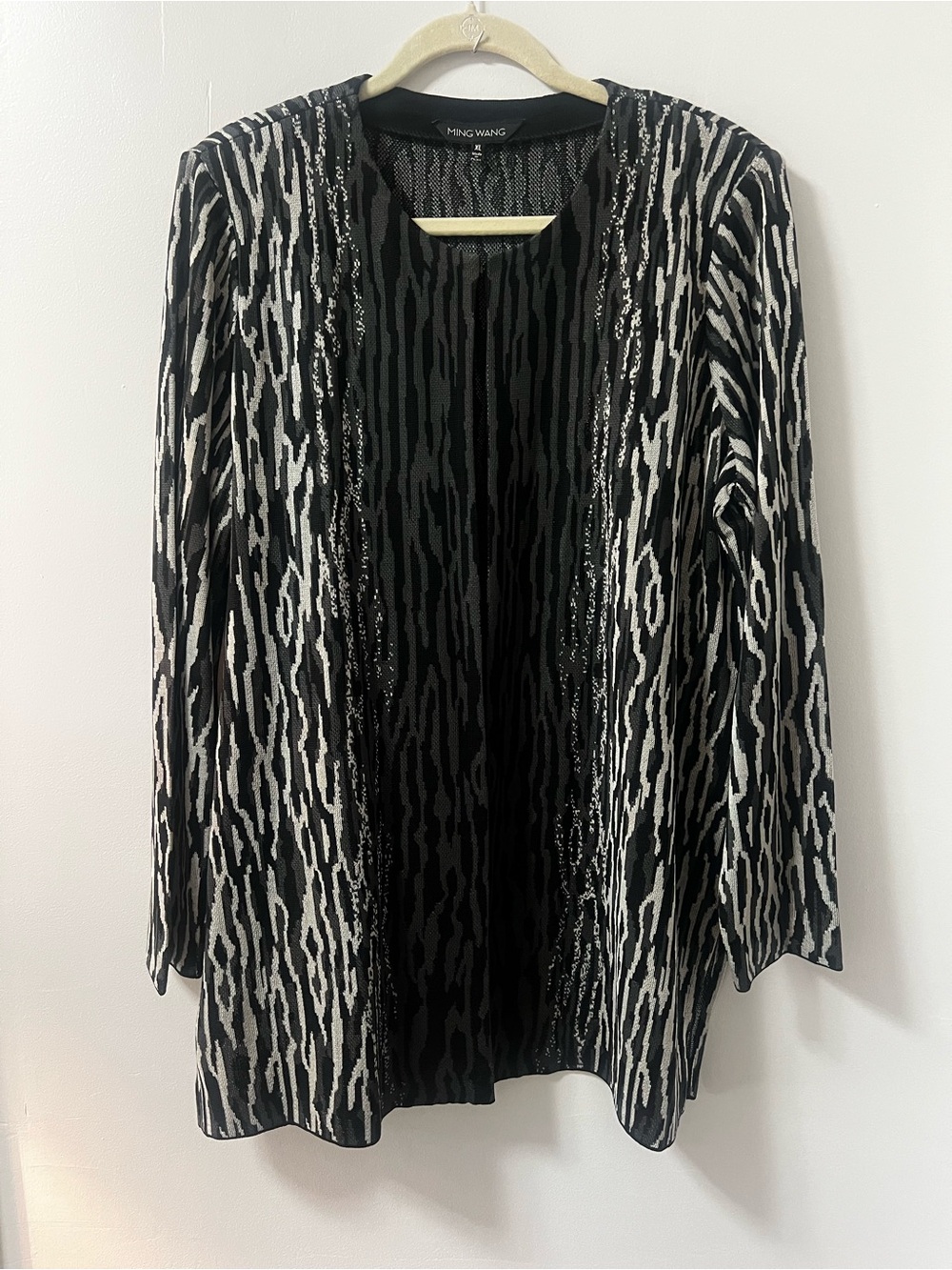 Ming Wang Black & White Zebra Patterned Animal Print Open Front Sweater
